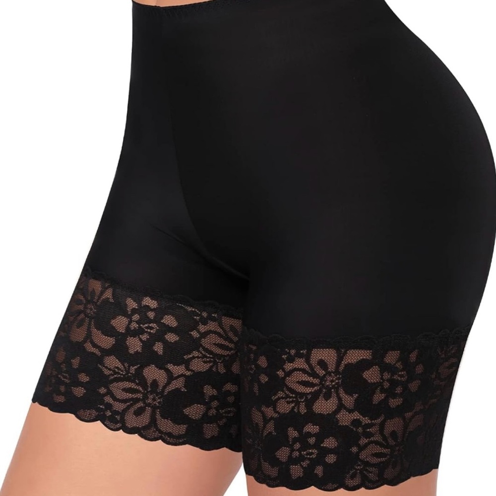 NWT Seamless Slip Shorts w/ Lace Trim